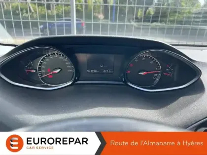 Photo 18 Peugeot 308  1.6 BlueHDi 100ch S&S BVM5