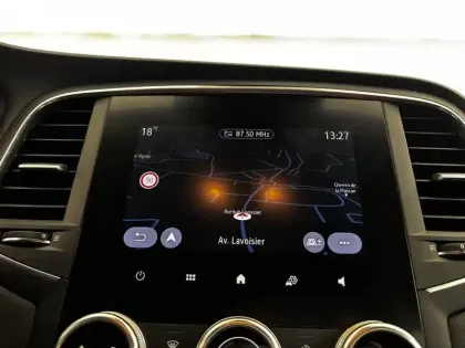 Photo 23 Renault Megane Mégane IV Estate E-TECH Plug-In Hybride 160 - 21N