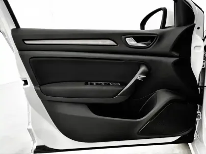 Photo 10 Renault Megane Mégane IV Estate E-TECH Plug-In Hybride 160 - 21N