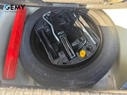 Photo 11 Peugeot 208  PureTech 130 S&S EAT8