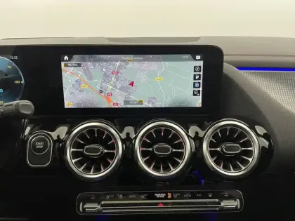 Photo 39 Mercedes EQA  250