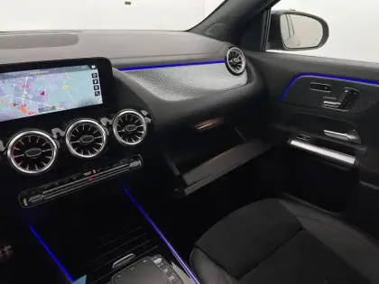 Photo 47 Mercedes EQA  250