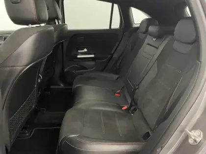 Photo 34 Mercedes EQA  250