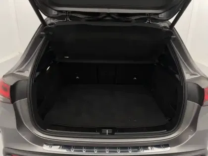 Photo 32 Mercedes EQA  250