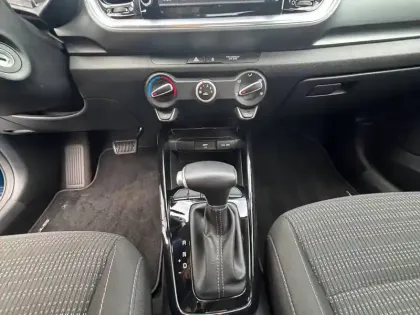 Photo 36 Kia Stonic  1.0 T-GDi 100 ch DCT7