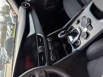 Photo 27 Alfa Romeo Giulia  2.2 160 ch AT8