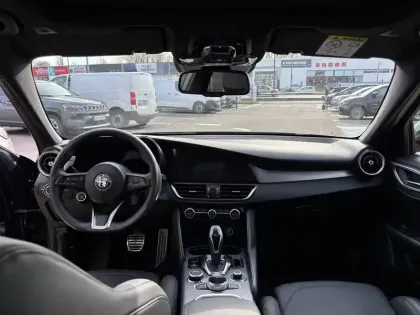 Photo 73 Alfa Romeo Giulia  2.2 160 ch AT8