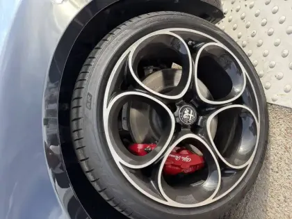 Photo 121 Alfa Romeo Giulia  2.2 160 ch AT8