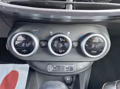 Photo 4 Fiat 500x 1.3 FireFly Turbo T4 150ch Lounge DCT