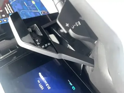 Photo 27 Renault Espace  E-Tech full hybrid 200 GSR2