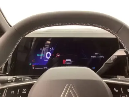 Photo 14 Renault Espace  E-Tech full hybrid 200 GSR2