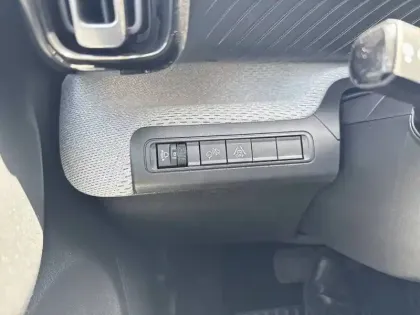 Photo 20 Citroën C3  Hybride 110 e-DCS6