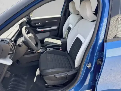 Photo 10 Citroën C3  Hybride 110 e-DCS6