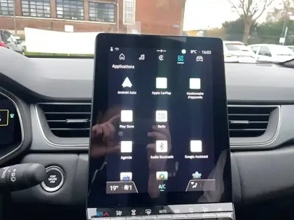 Photo 22 Renault Captur  E-Tech full hybrid 160 ch