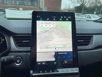 Photo 19 Renault Captur  E-Tech full hybrid 160 ch