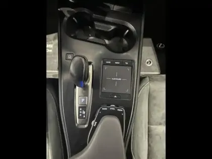 Photo 13 Lexus UX  300e Pack