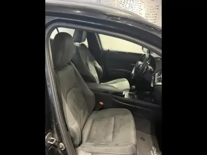 Photo 9 Lexus UX  300e Pack