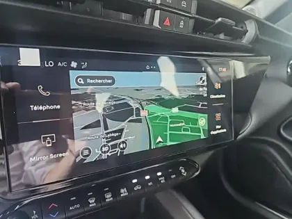 Photo 14 Alfa Romeo Junior  1.2 Ibrida 145ch Speciale e-DCT6