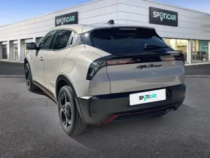 Photo 5 Alfa Romeo Junior  1.2 Ibrida 145ch Speciale e-DCT6