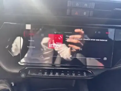 Photo 13 Alfa Romeo Junior  1.2 Ibrida 145ch Speciale e-DCT6