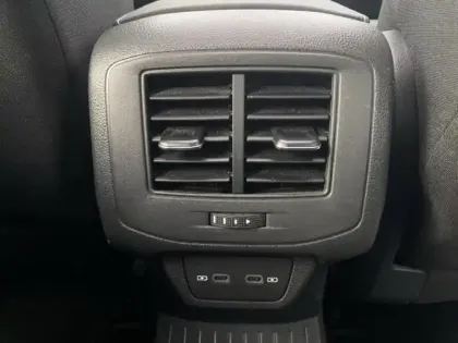 Photo 16 Volkswagen T-roc  1.5 TSI EVO 150ch Style DSG7