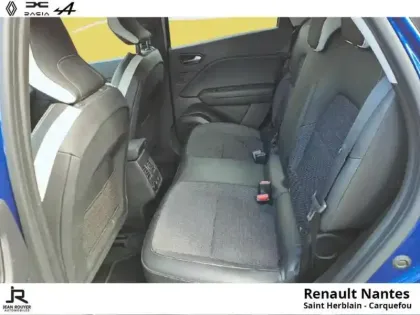 Photo 13 Renault Captur  1.6 E-Tech hybride rechargeable 160ch Intens -21