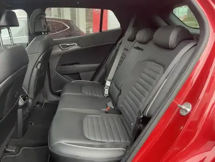 Photo 30 Kia Sportage 1.6 T-GDi 265ch ISG Hybride Rechargeable BVA6 4x4 GT Line Premium