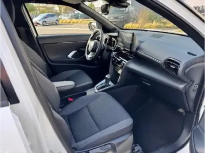 Photo 19 Toyota Yaris Hybride 1.5 116H Design MY22