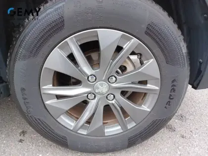 Photo 10 Peugeot 2008  BlueHDi 100 S&S BVM6