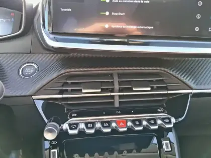 Photo 51 Peugeot 208  Hybrid 110 e-DCS6