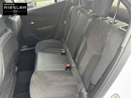 Photo 13 Peugeot 2008  PureTech 155 S&S EAT8