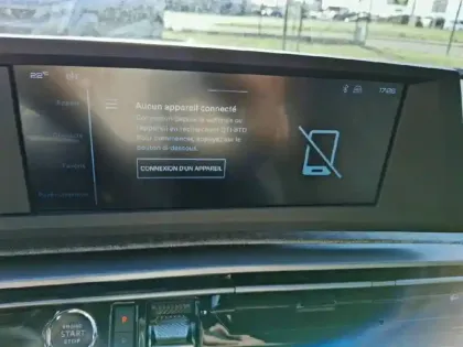 Photo 24 Peugeot 3008  Hybrid 145 e-DCS6