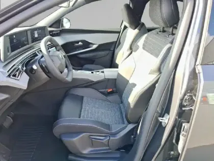 Photo 10 Peugeot 3008  Hybrid 145 e-DCS6