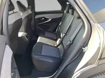 Photo 11 Peugeot 3008  Hybrid 145 e-DCS6