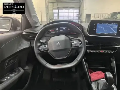 Photo 8 Peugeot 208  PureTech 75 S&S BVM5