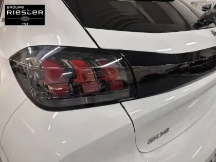 Photo 16 Peugeot 208  PureTech 75 S&S BVM5