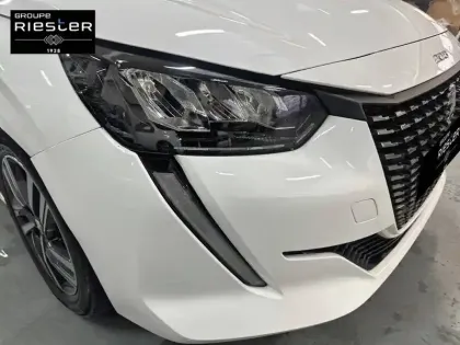 Photo 15 Peugeot 208  PureTech 75 S&S BVM5