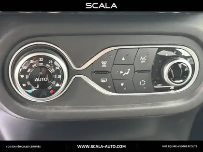 Photo 47 Renault Twingo  III E-Tech