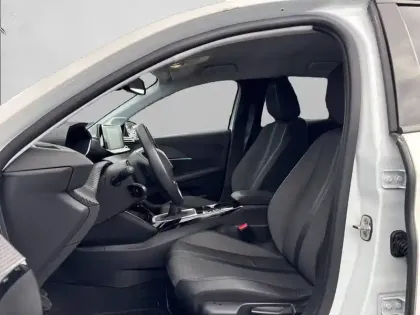 Photo 10 Peugeot 208  PureTech 100 S&S BVM6