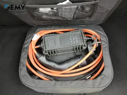 Photo 19 Peugeot 208  Electrique 50 kWh 136ch