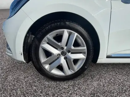 Photo 41 Renault Clio  TCe 90 - 21