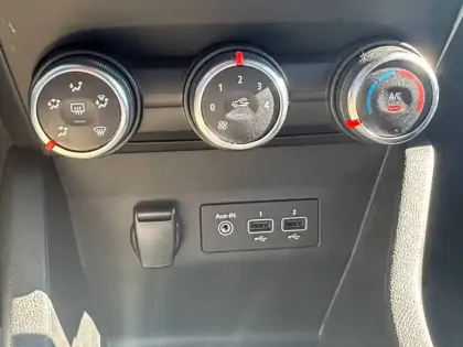 Photo 51 Renault Clio  TCe 90 - 21