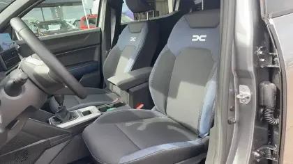 Photo 8 Dacia Duster  Mild Hybrid 130