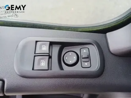 Photo 52 Renault Master  FGN TRAC F3500 L2H2 BLUE DCI 135