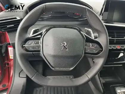 Photo 15 Peugeot 2008  PureTech 130 S&S EAT8