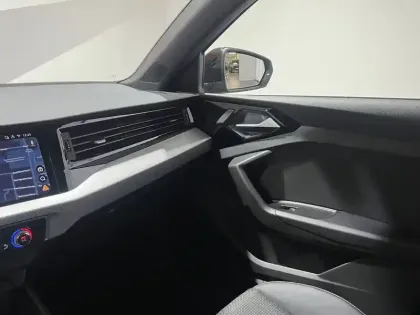 Photo 74 Audi A1  Sportback 30 TFSI 116 ch S tronic 7