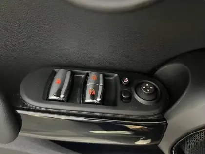 Photo 62 Mini Mini Cabriolet Cooper S 178 ch DKG7