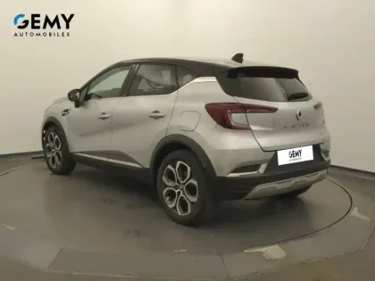 Photo 27 Renault Captur  E-Tech Plug-in 160