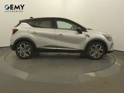 Photo 24 Renault Captur  E-Tech Plug-in 160