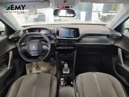 Photo 7 Peugeot 2008  Moteur électrique 136 ch